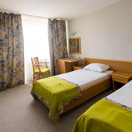 Ξενοδοχείο Briz 2 3*