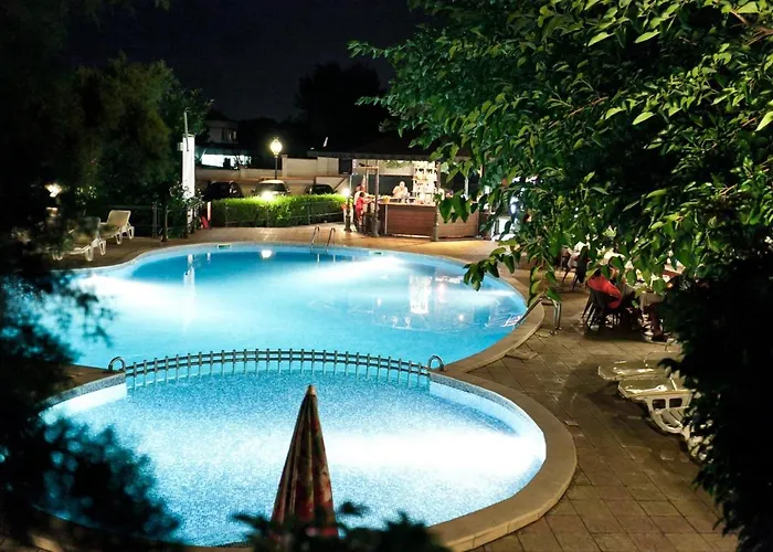 Хотел бриз 2